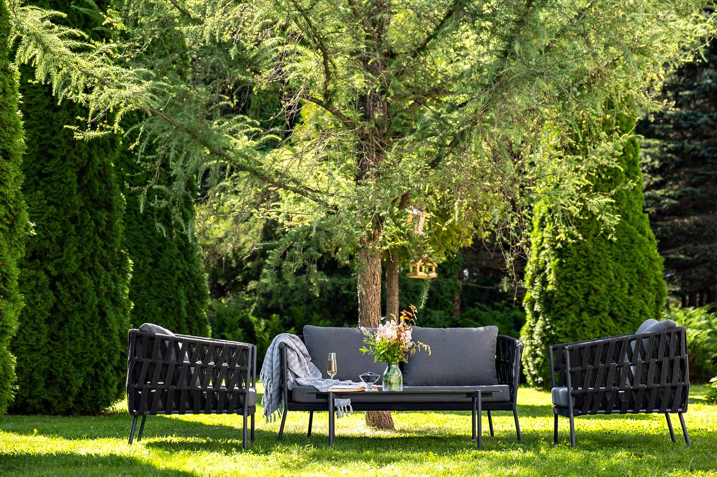 "Диего" лаунж-зона 4-местная плетеная из роупа (веревки), каркас алюминиевый "Диего" лаунж-зона 4-местная плетеная из роупа (веревки), каркас алюминиевый