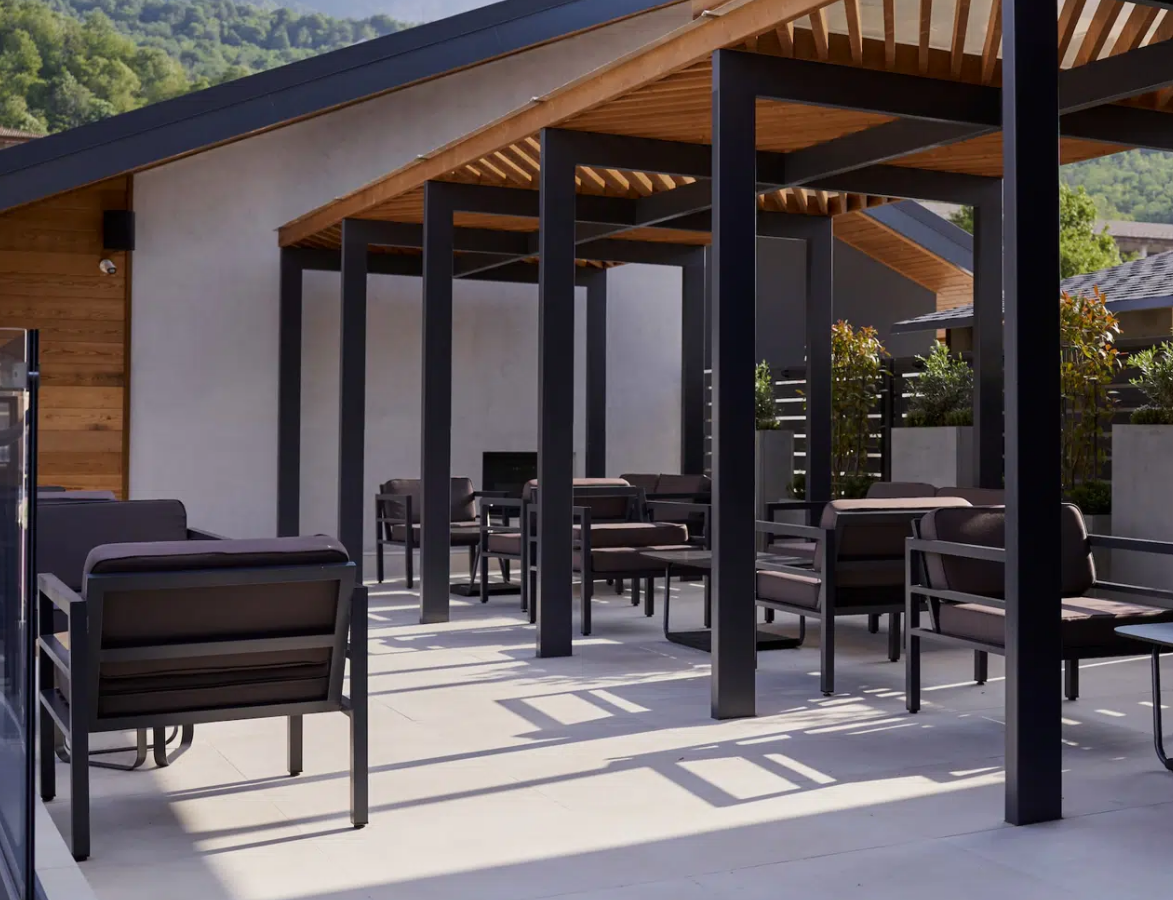 "Эстелья" кресло, каркас алюминий, ткань темно-серая 027