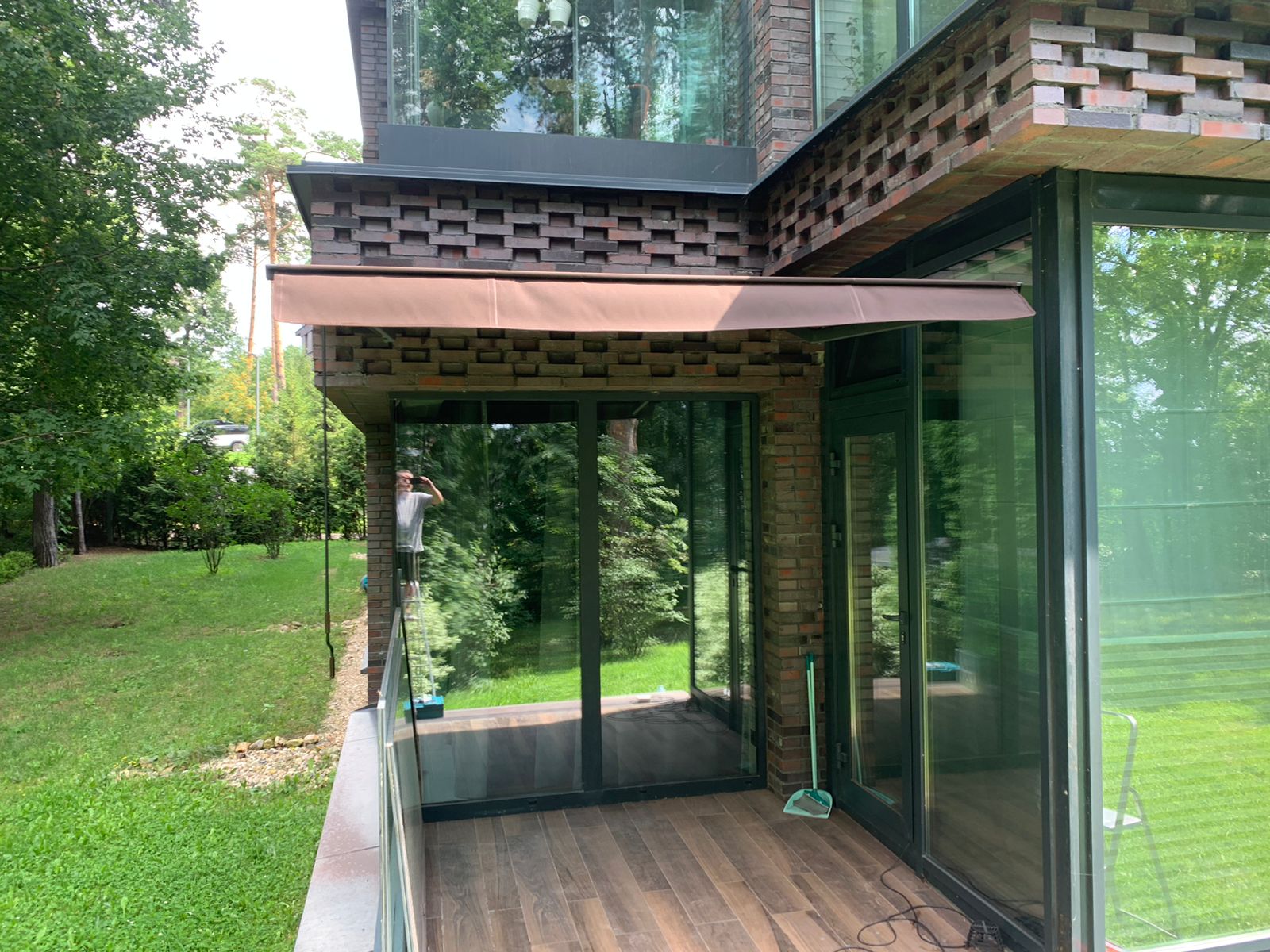 Выдвижная открытая маркиза Garda (индивидуальное изготовление) Выдвижная открытая маркиза Garda (индивидуальное изготовление)