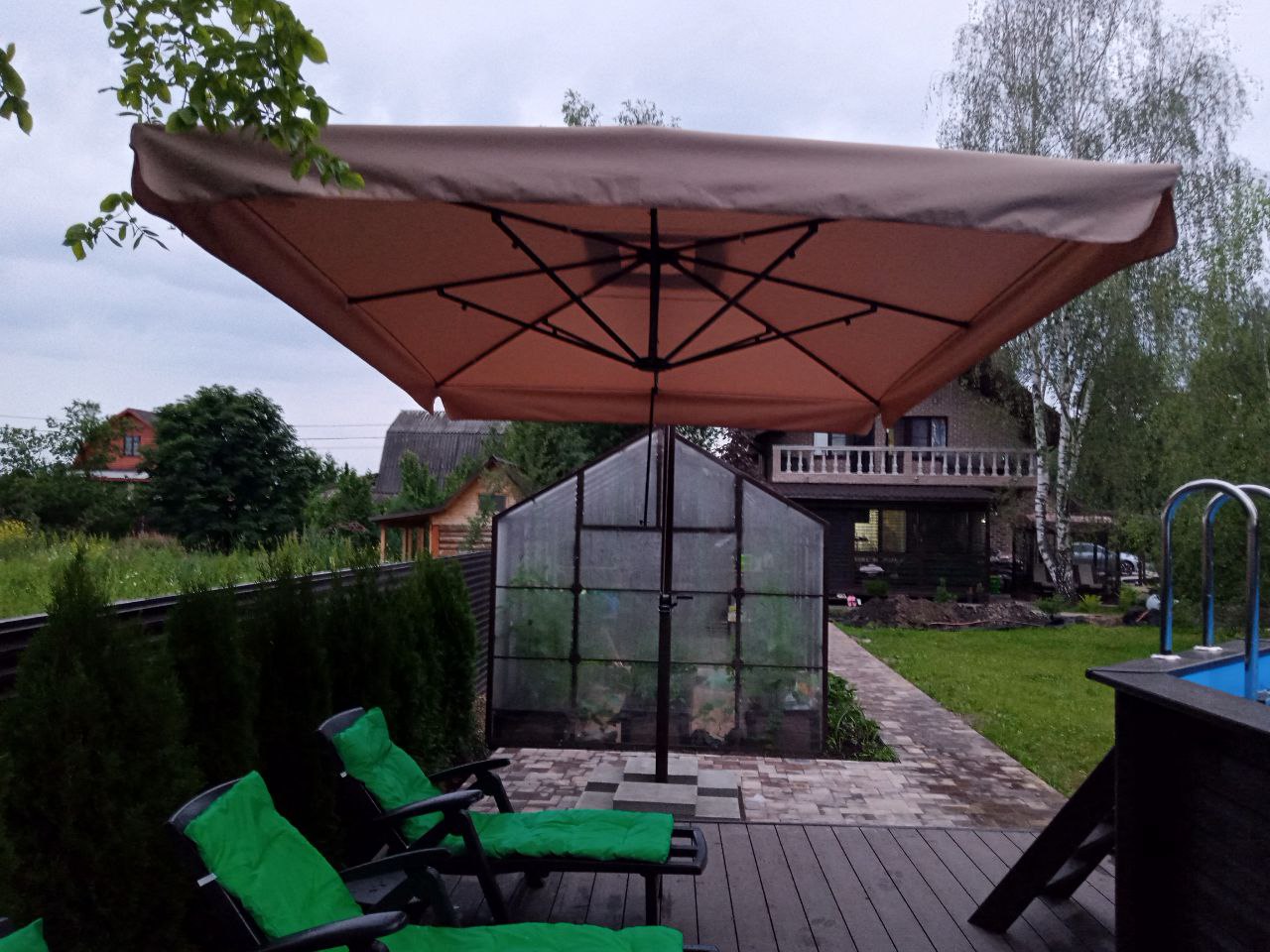 Зонт на боковой опоре BigZont 3х4м Зонт на боковой опоре BigZont 3х4м